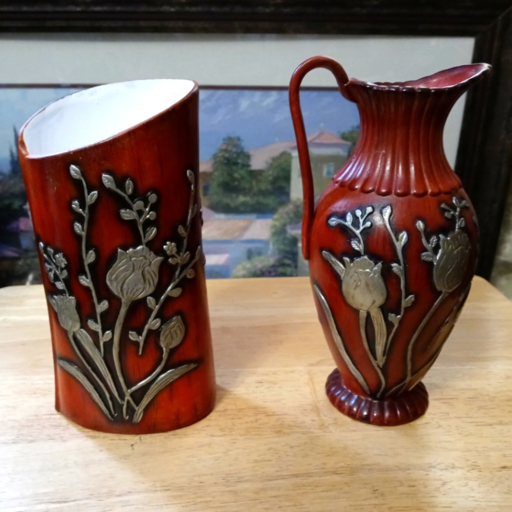 🏫2 VINTAGE FLORAL POTTERY VASE🏬🎋SIZE 8"×4"& 8.5"×4",ART NOUVEAU FLORAL DECOR. - Picture 1 of 12